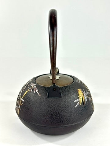 Vintage Japanese Cast Iron Tetsubin Bamboo Cicada Gold Silver Brass Lid Showa 8"W LS#149