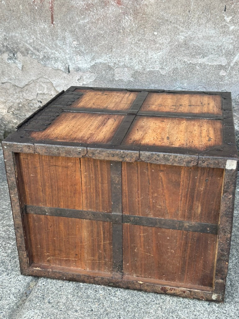 Rare Antique Japanese Edo Era (c1800's) Funadansu Ship's Tansu Chest 28"