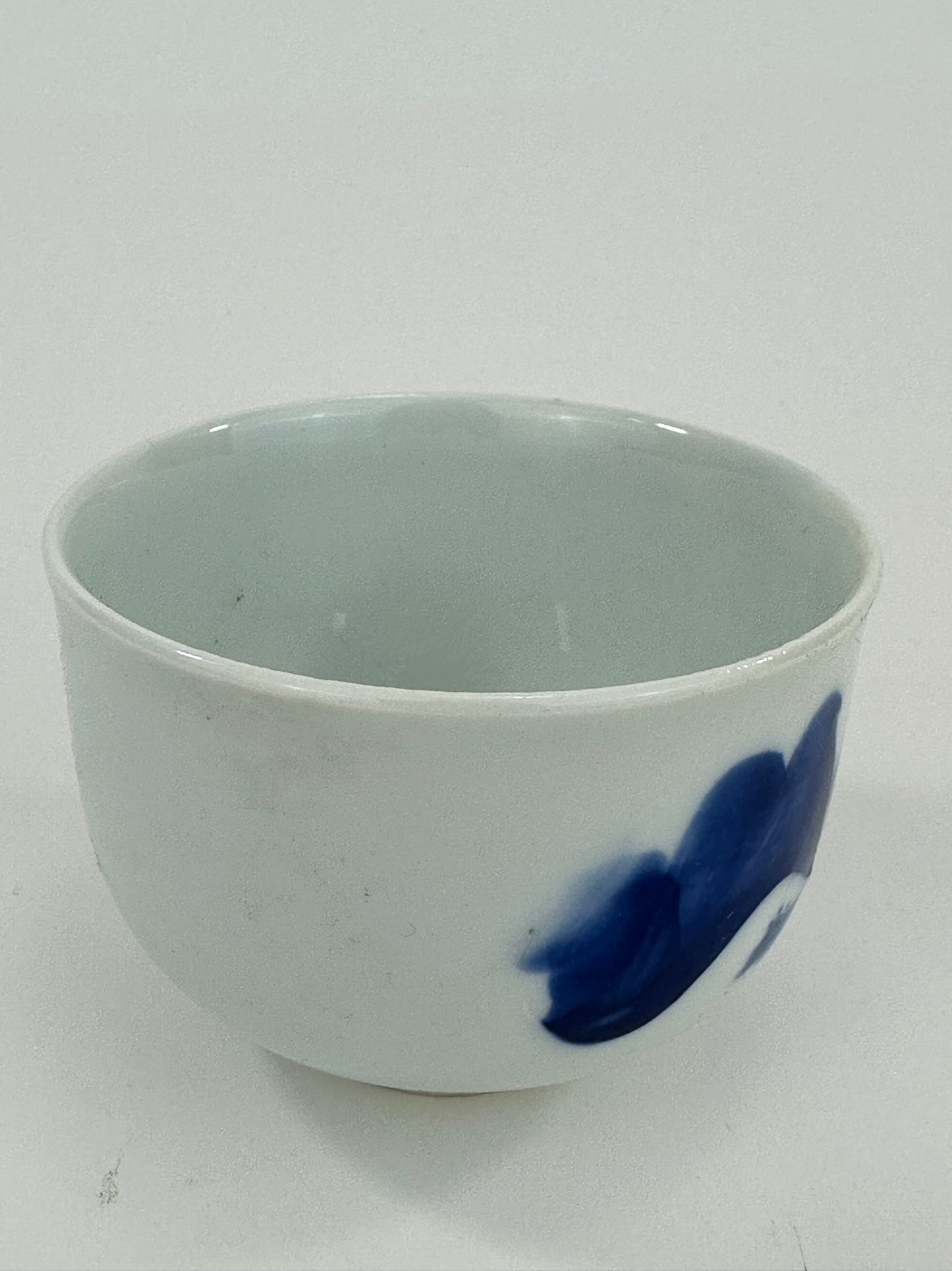 Vintage Japanese Sometsuke Indigo Handpainted Yunomi Tea Cup 3.25"W