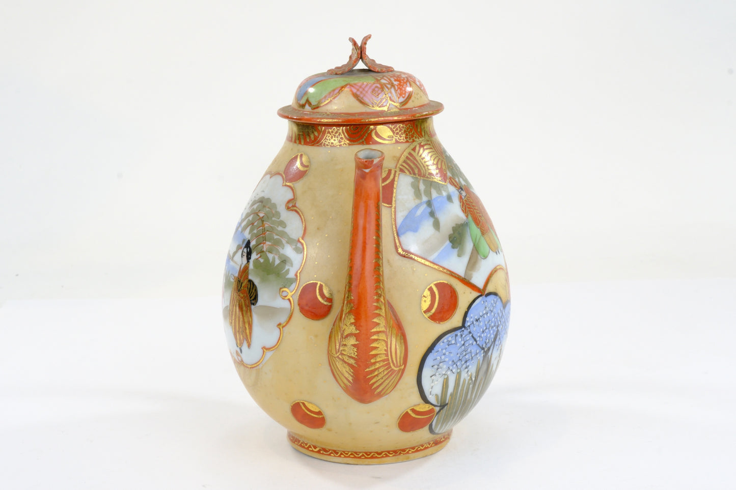 Antique Japanese Satsuma Ware Coffee Pot Bijin Figures Wisteria Shishi Finial Meiji