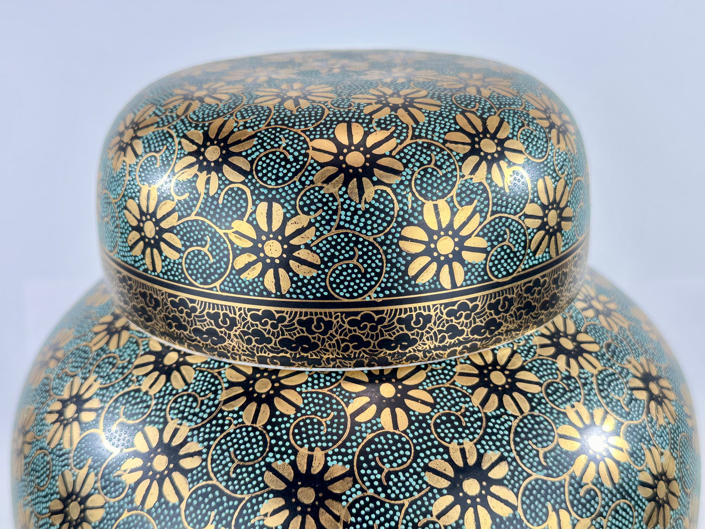 Vintage Kutani Shozan Porcelain Lidded Ginger Jar Green Gold Kiku Hardwood Stand Showa 14.5"
