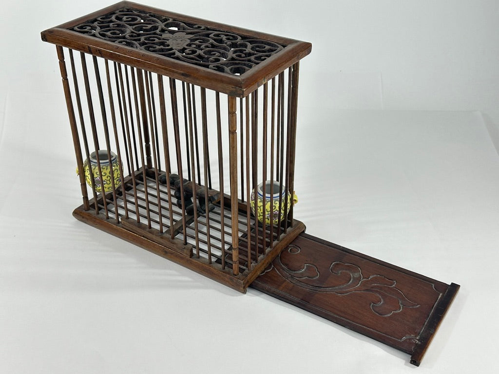 Chinese Hardwood Bamboo Birdcage Famille Jaune Porcelain Pots Carved Fretwork Lid Late Qing 8.5"