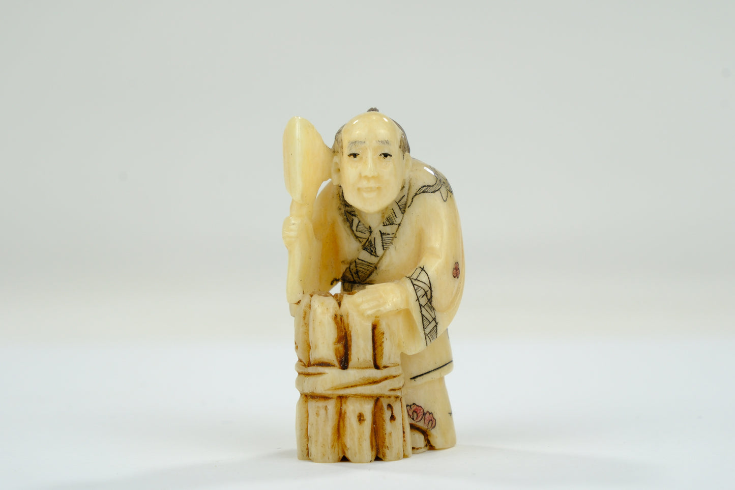 Vintage Chinese Figurine / Netsuke Hand Carved Oxbone ~2”H