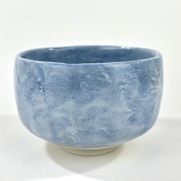 Japanese Chawan Matcha Tea Bowl Pale Blue Grey Mottled Glaze White Stoneware NEW 5"