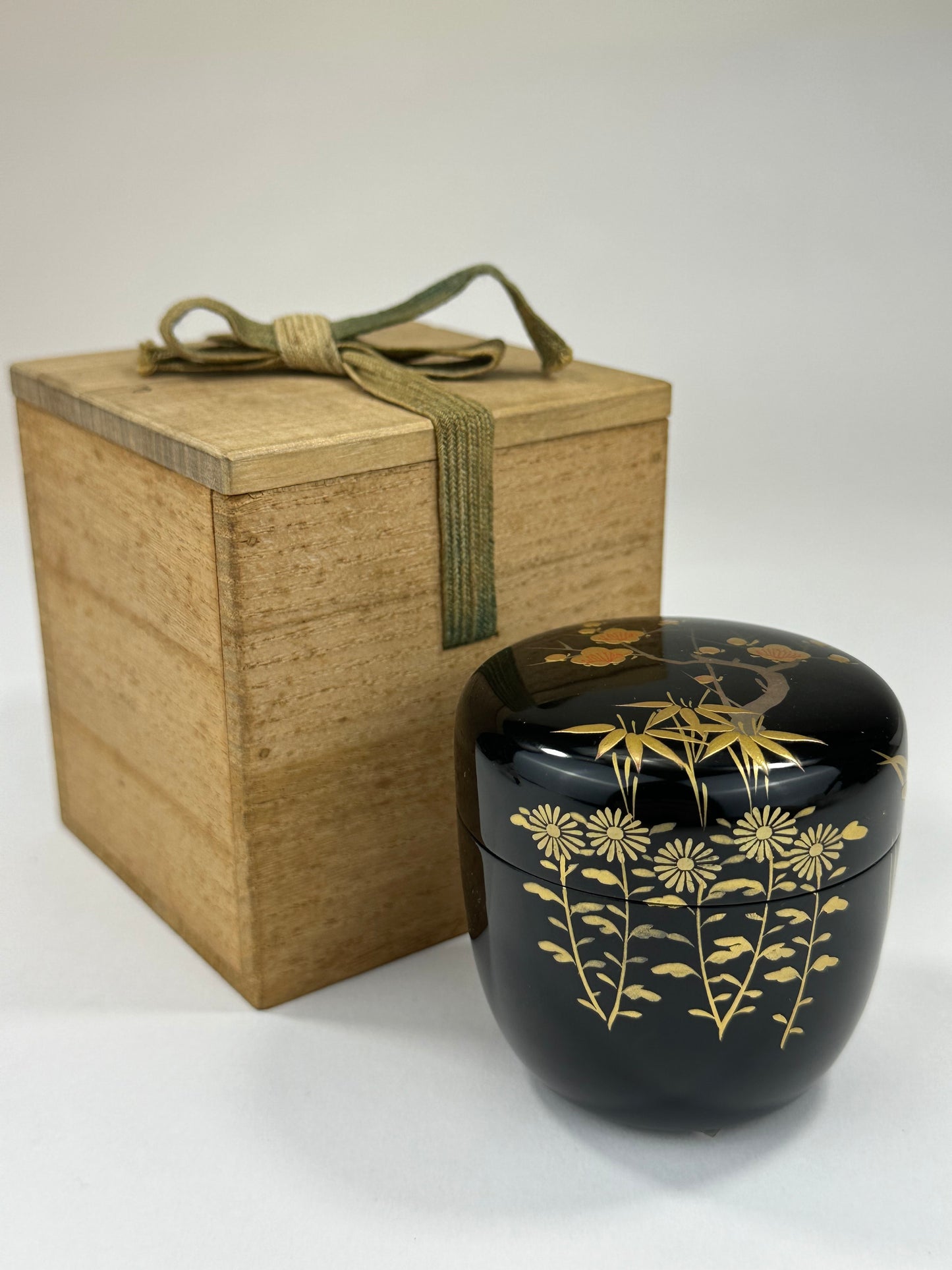 Japanese Tea Ceremony Natsume Tea Caddy Floral Shikunshi Motif w/ Kiri Wood Box