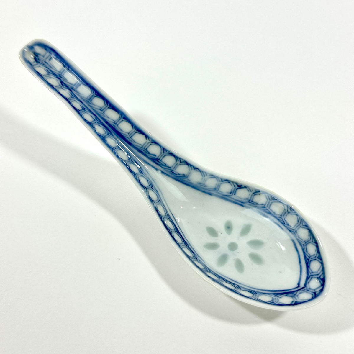 Vintage Chinese Blue White Ling Long Rice Grain Porcelain Soup Spoon 5"L