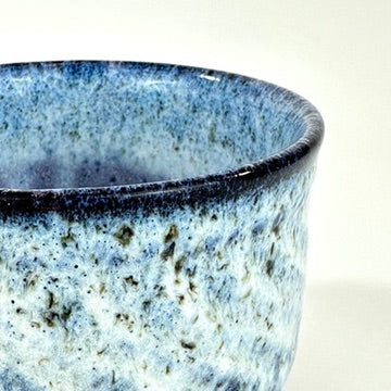 Japanese Handmade Chawan Matcha Tea Bowl Fuji Unofu Banko Ware Blue Speckle Glaze NEW 5"