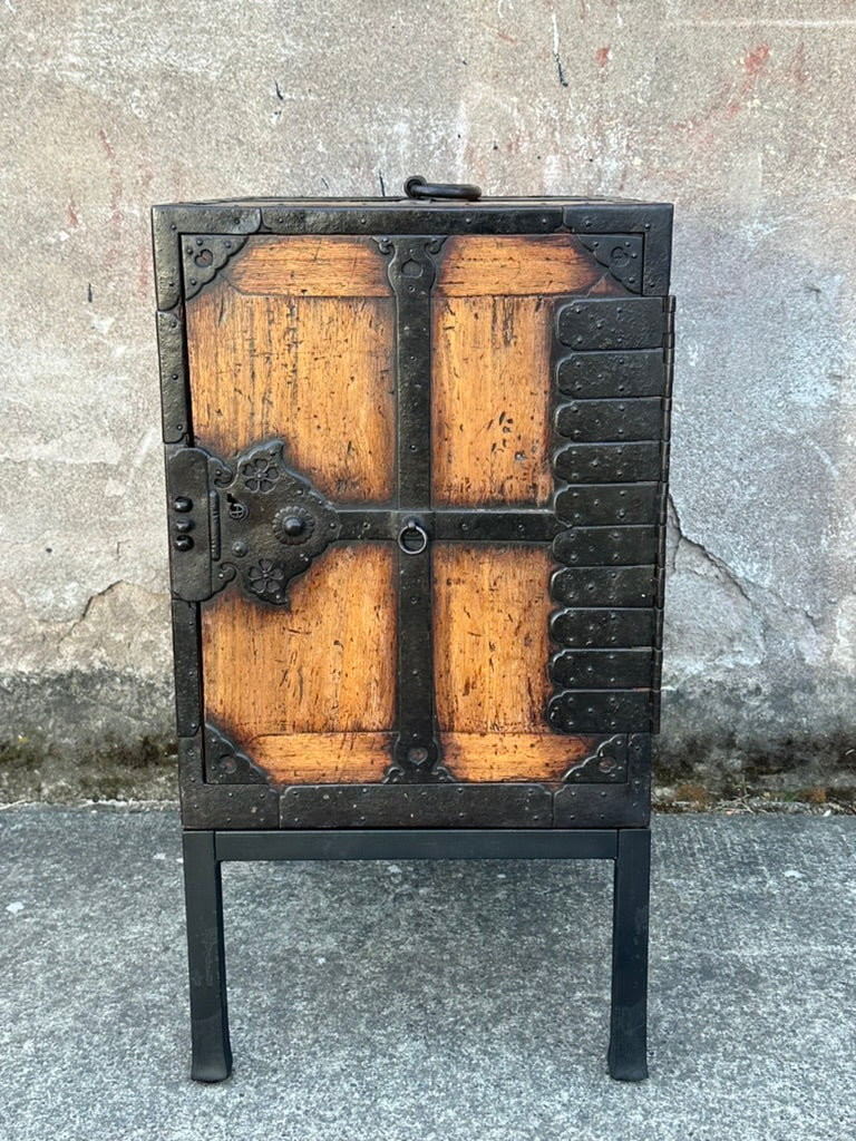 Rare Antique Japanese Edo Era (c1800's) Funadansu Ship's Tansu Chest 28"