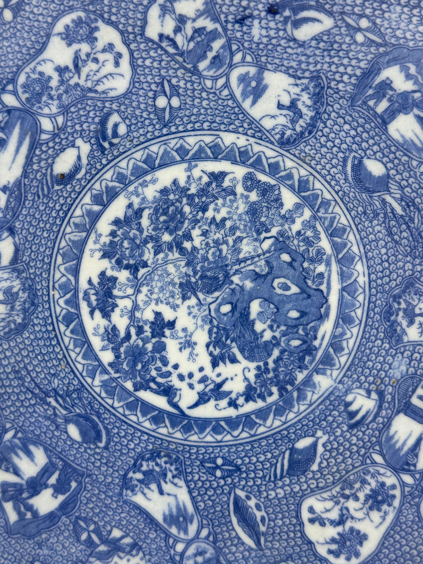 Antique Japanese 19th Century Imari Ceramic Plate Blue & White Flora & Fauna 10.5"