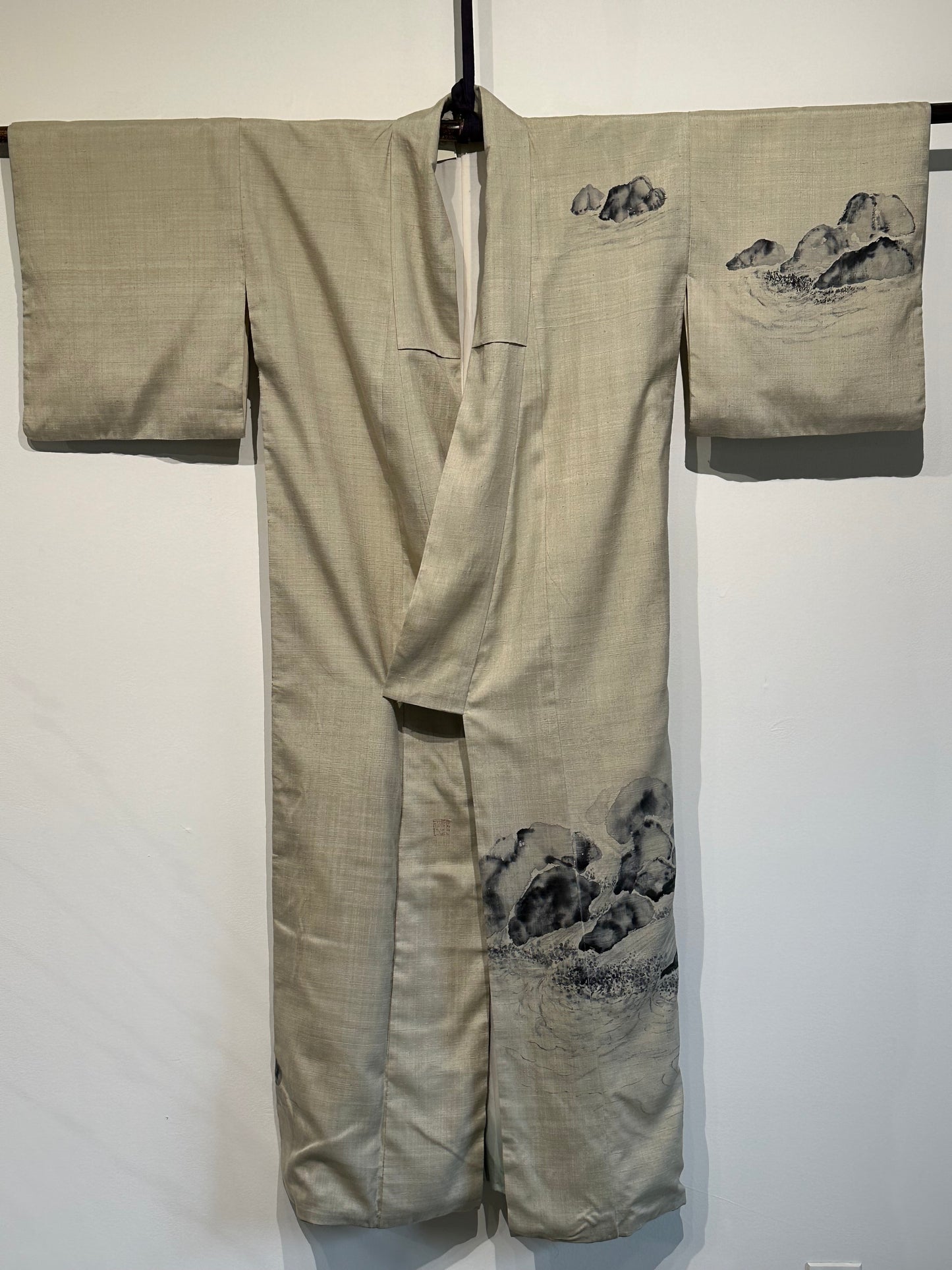 Japanese Tsumugi Silk Kimono Hand Spun/Woven/Painted Boulders Stream Gray