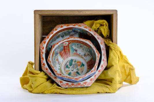 Antique Japanese Edo Imari Nesting Octagon Bowls Pair w/ Presentation Box 7"