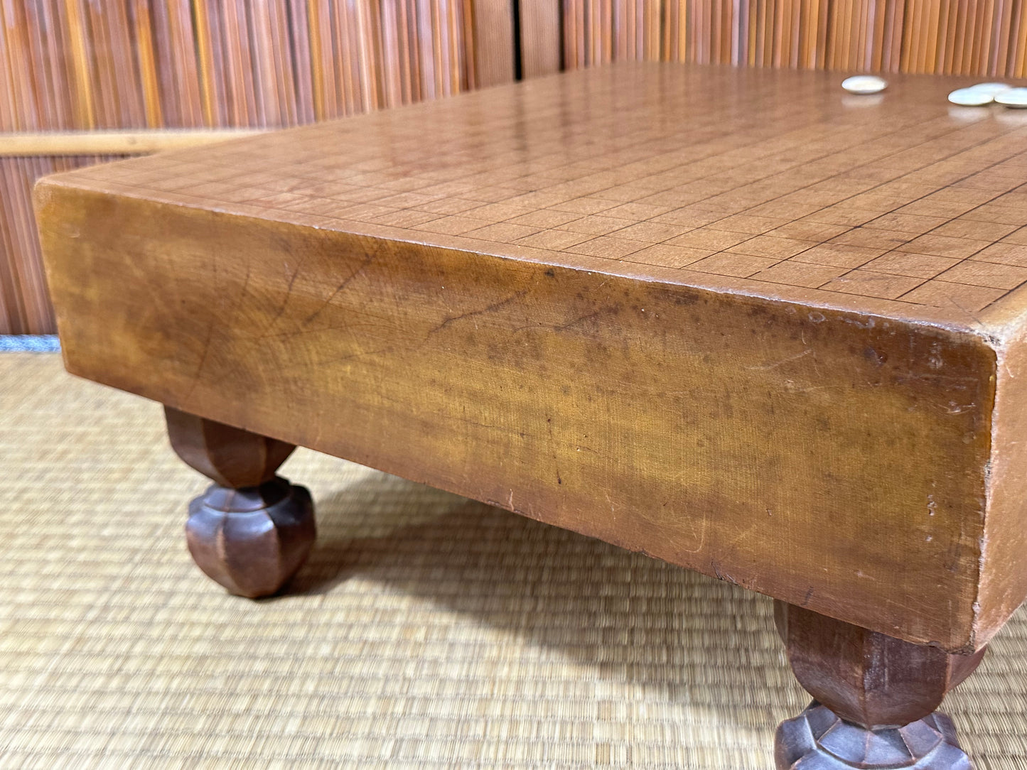 Vintage Japanese Katsura Go Board Floor Goban with Carved Tulip Legs 9cm Thick B2