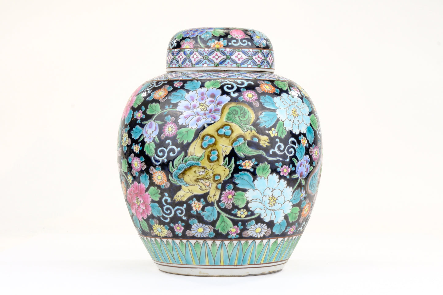 Chinese Famille Noire Porcelain Ginger Jar Shishi Peony Floral Black Ground ~10"H