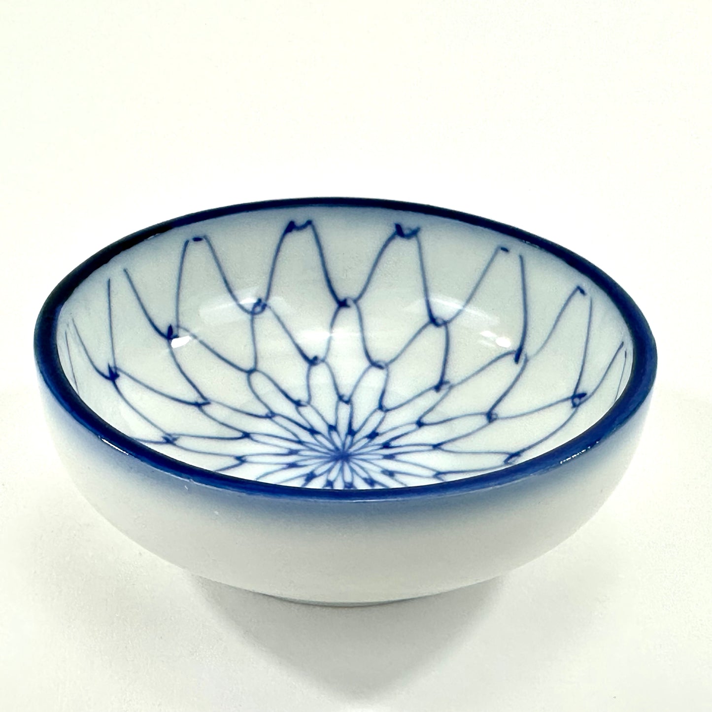 Vintage Japanese Blue-and-White Porcelain Bowl with Radiating Net Pattern 3″W