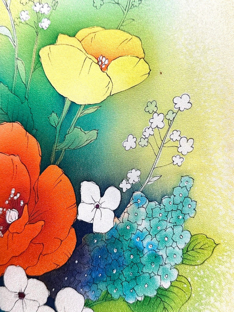 Vintage Japanese Silk Kimono Yuzen Poppy Bouquet Roundels Pale Yellow Showa