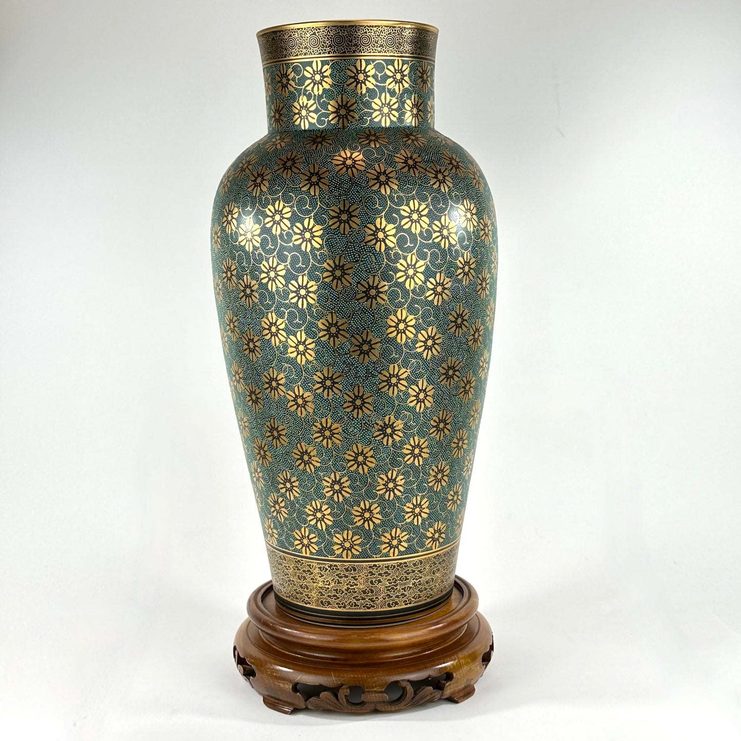 Vintage Kutani Shozan Porcelain Vase Green Gold Kiku Hanazume Hardwood Stand Showa 18"H