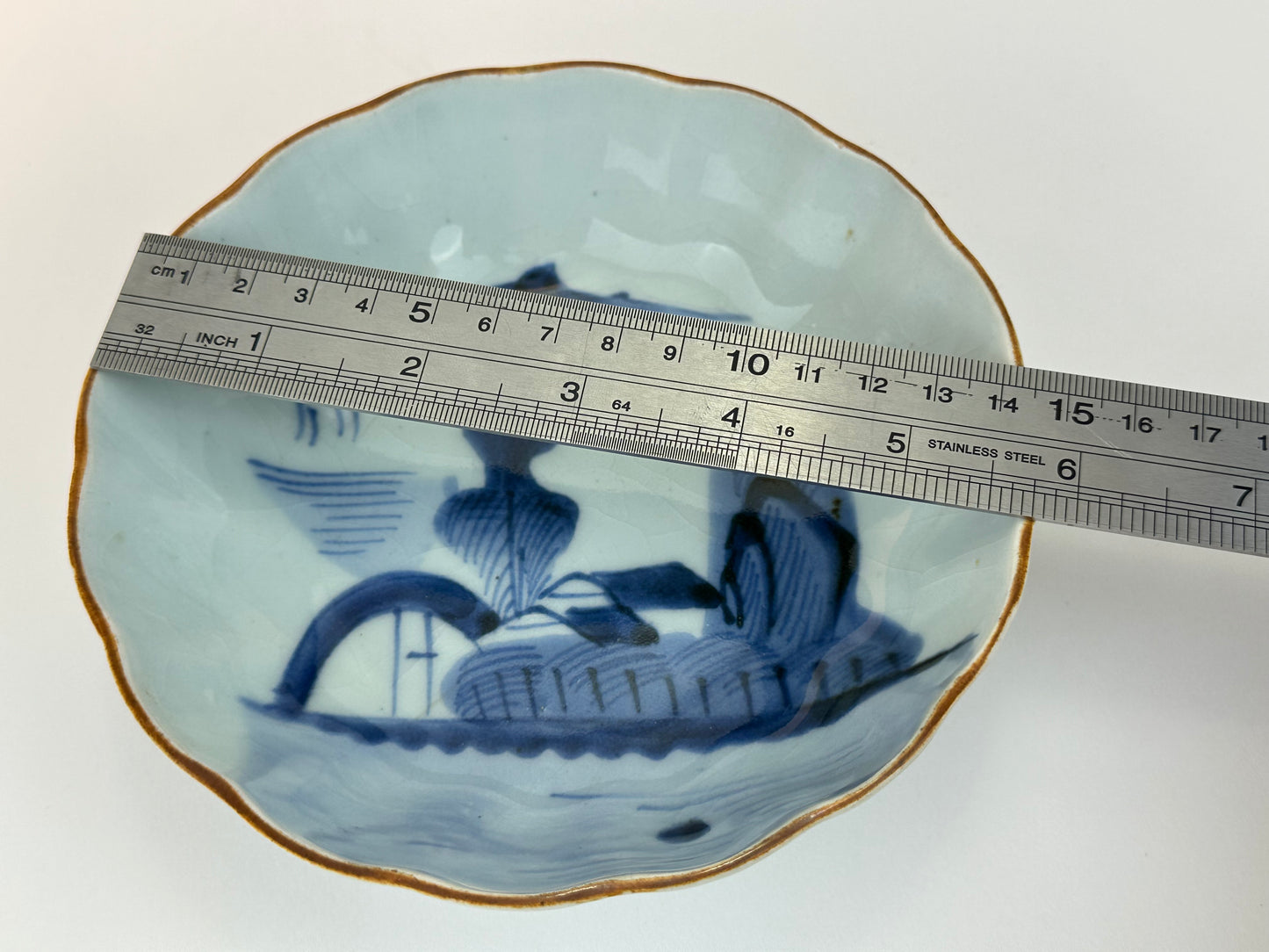 Antique Japanese Imari Scalloped Porcelain Bowl Underglaze Blue Design 6.25"W