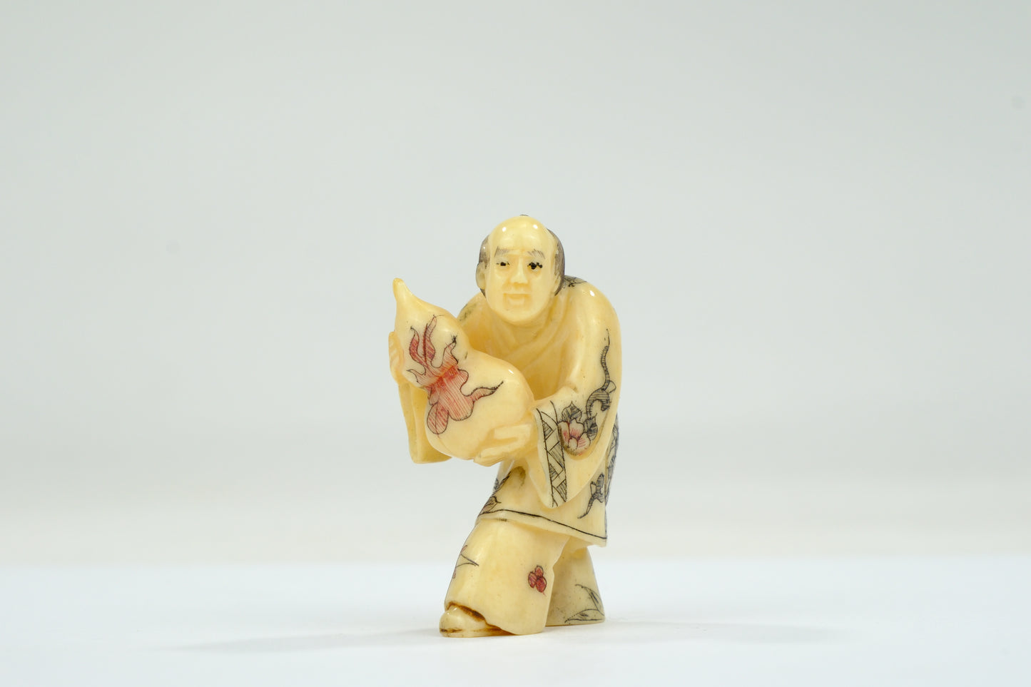 Vintage Chinese Figurine / Netsuke Hand Carved Oxbone ~2”H