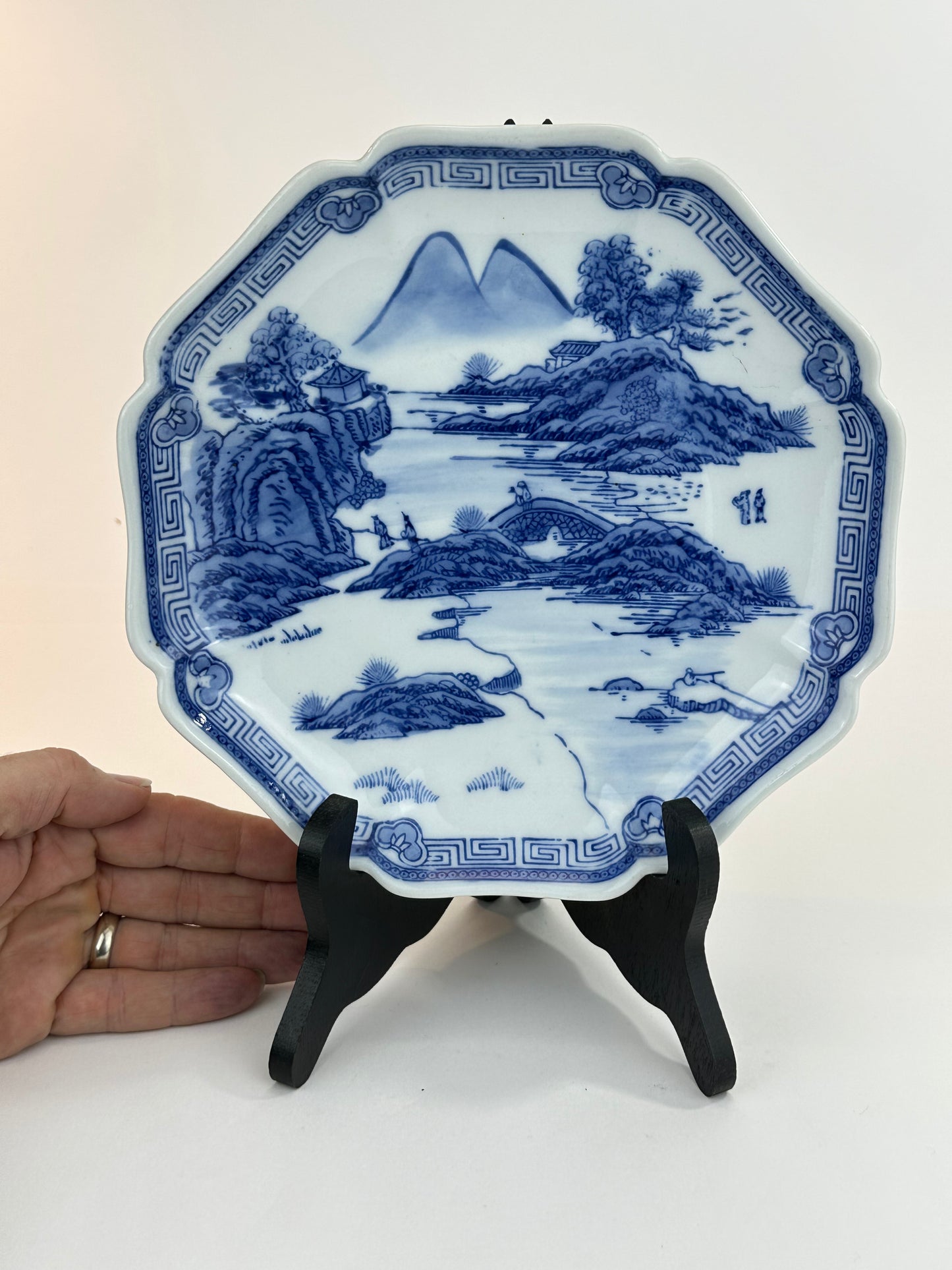 Antique Japanese Late Meiji c1910's Blue & White Scenic Porcelain Plate 8.5"W
