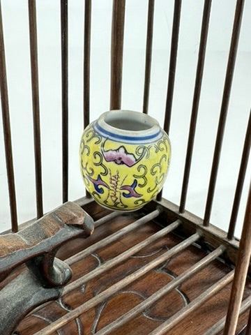 Chinese Hardwood Bamboo Birdcage Famille Jaune Porcelain Pots Carved Fretwork Lid Late Qing 8.5"