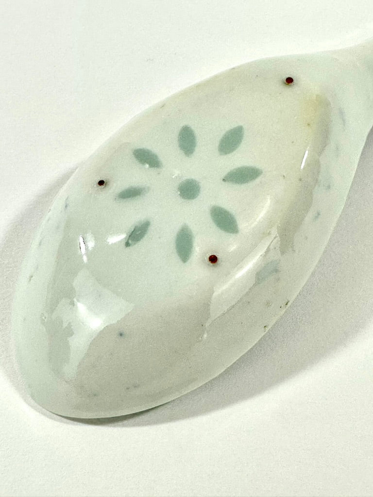 Vintage Chinese Blue White Ling Long Rice Grain Porcelain Soup Spoon 5"L