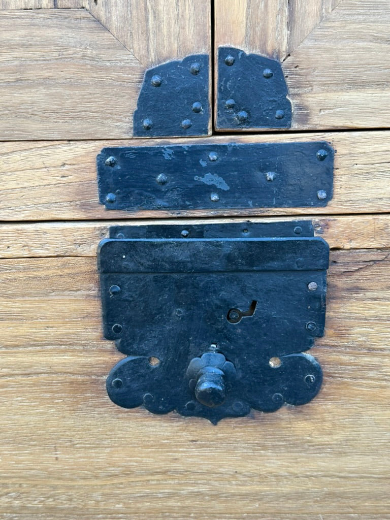 Antique Japanese Meiji Era Ishodansu Kiri Wood Cannon Biraki Tansu Iron Hardware