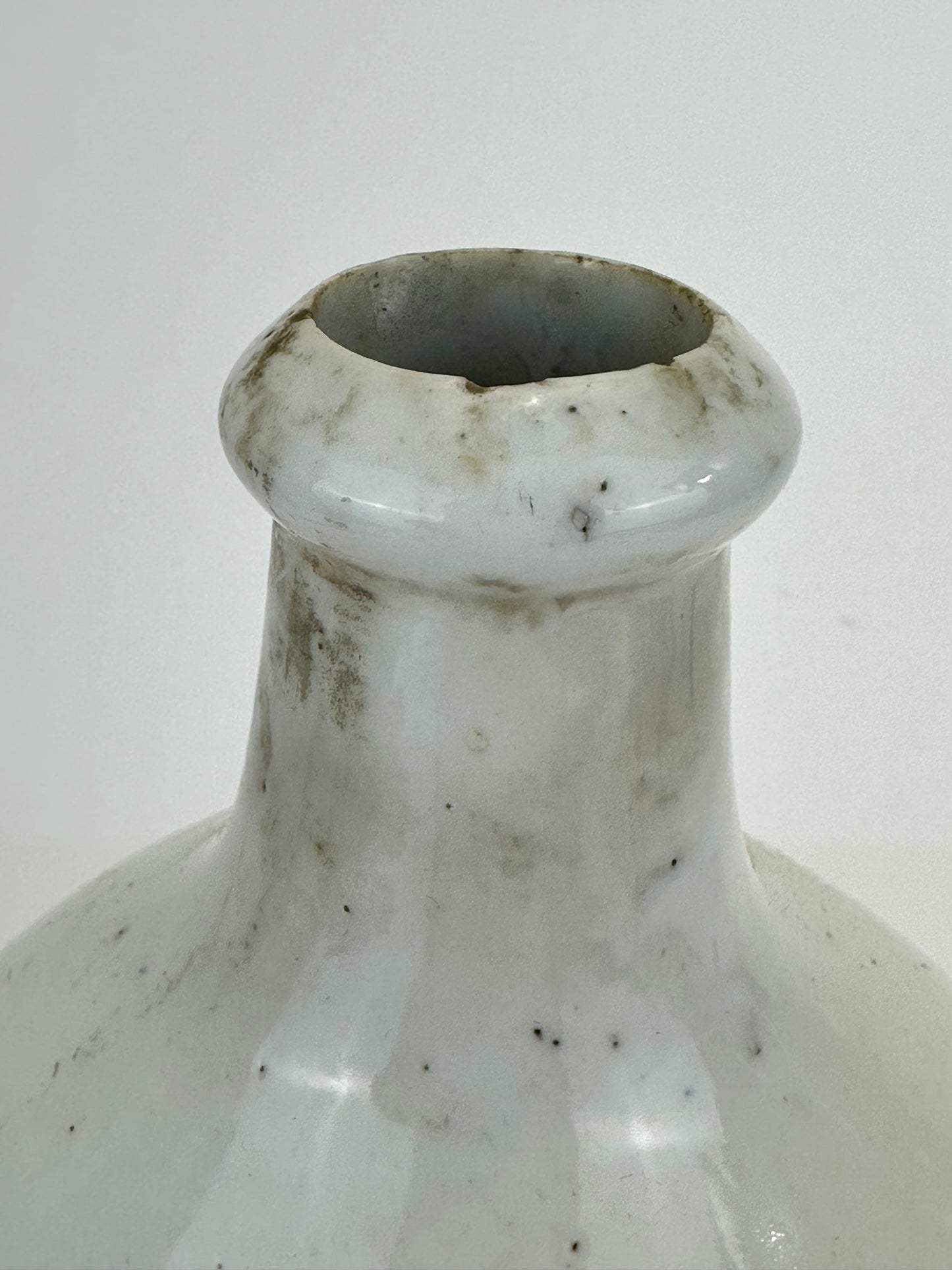 Antique Japanese Blue & White Porcelain Tokkuri Bottle "Migigawa" 10"