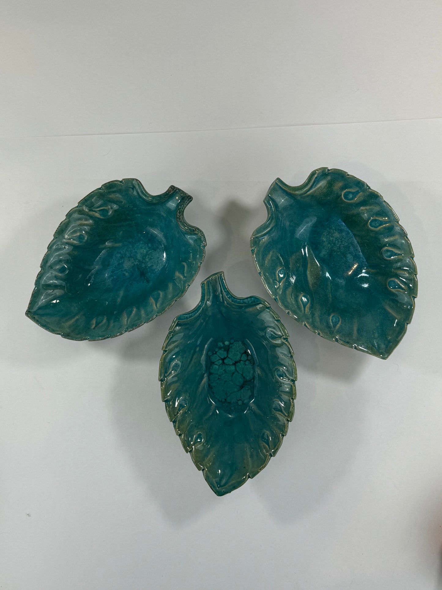 Vintage Chinese Bowl Teal Blue-Green Leaf Shaped Bowl 7"