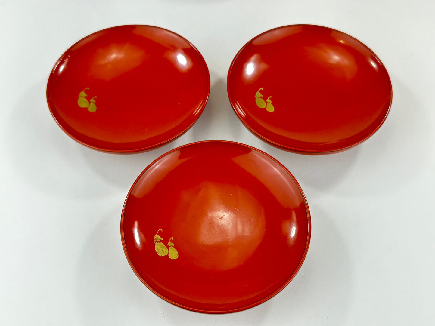 Set of 3 Antique Japanese Meiji Era (c1890's) Red Lacquer Makie Wooden Mt Fuji Hawk Bowl 4.5"