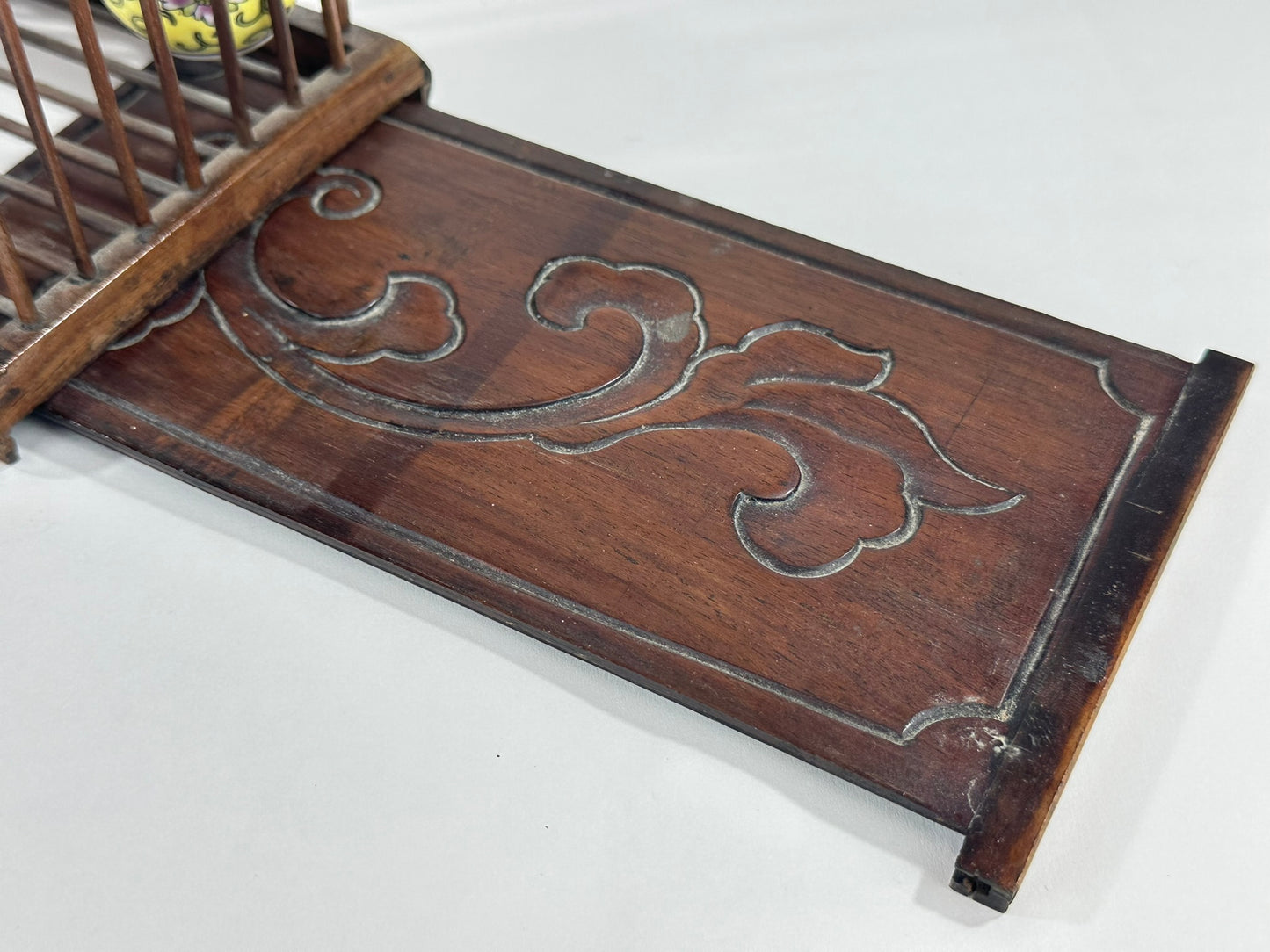 Chinese Hardwood Bamboo Birdcage Famille Jaune Porcelain Pots Carved Fretwork Lid Late Qing 8.5"