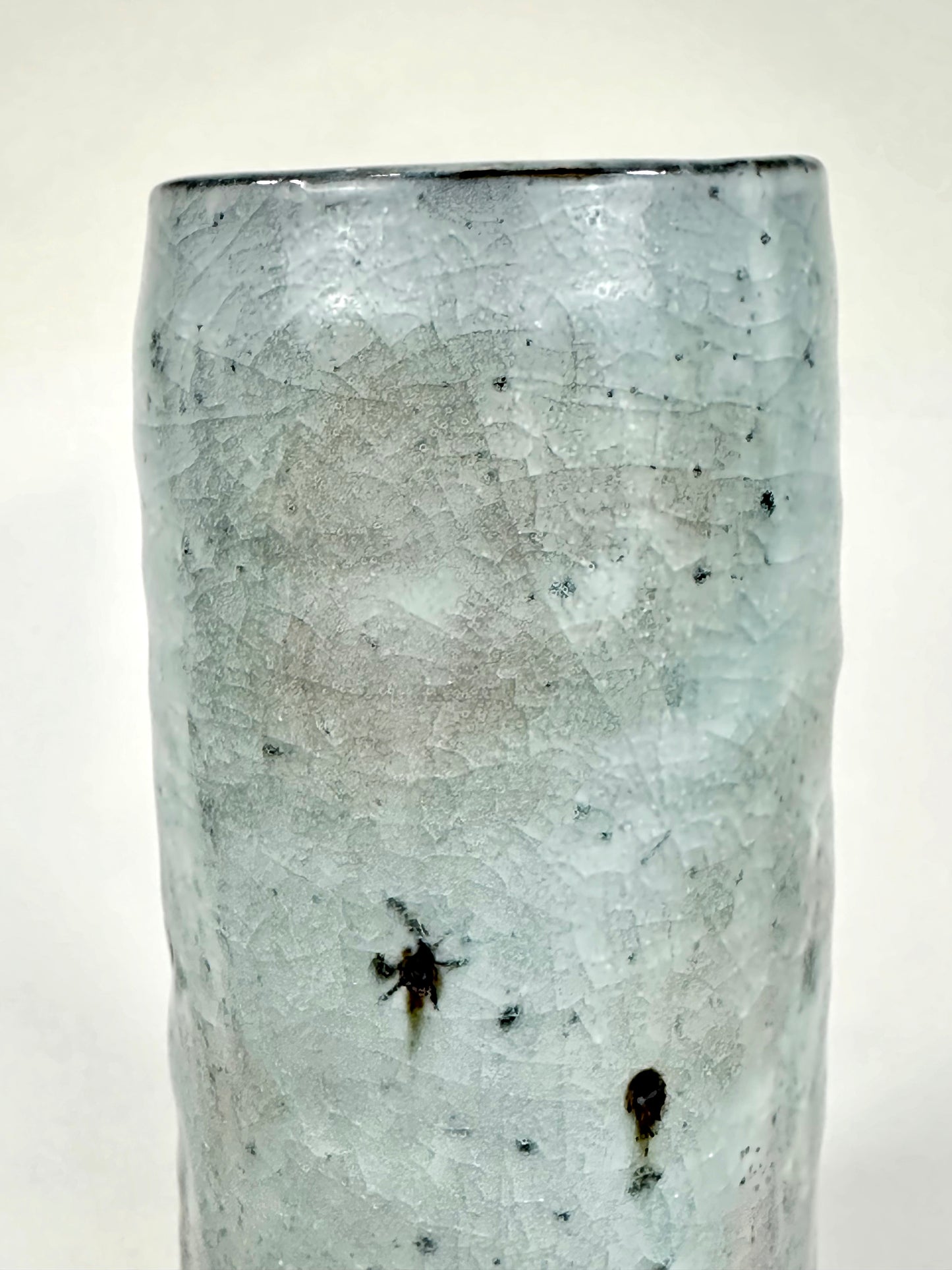 Vintage Japanese Mino Ware Blue Crackle Glaze Ceramic Flower Vase 7”