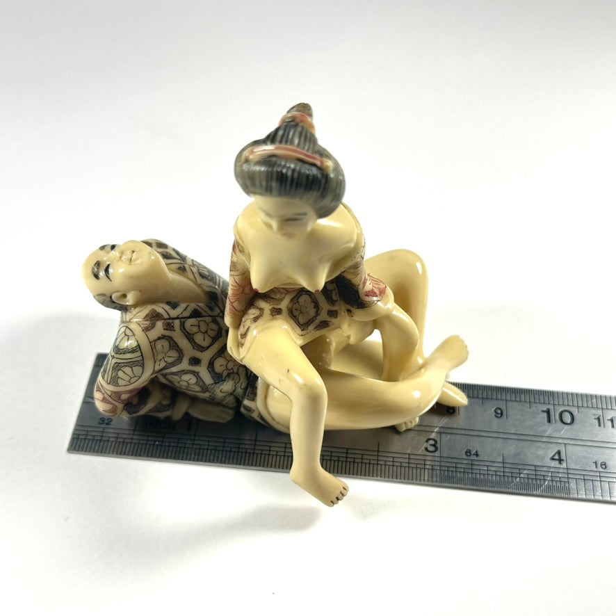 Vintage Japanese Shunga Erotic Figurine Couple Faux-Ivery Resin Hand Painted Showa b