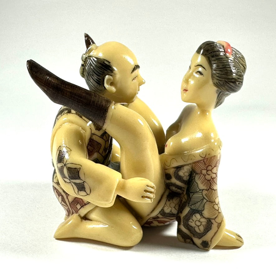 Vintage Japanese Shunga Erotic Figurine Couple Faux-Ivery Resin Hand Painted Showa d