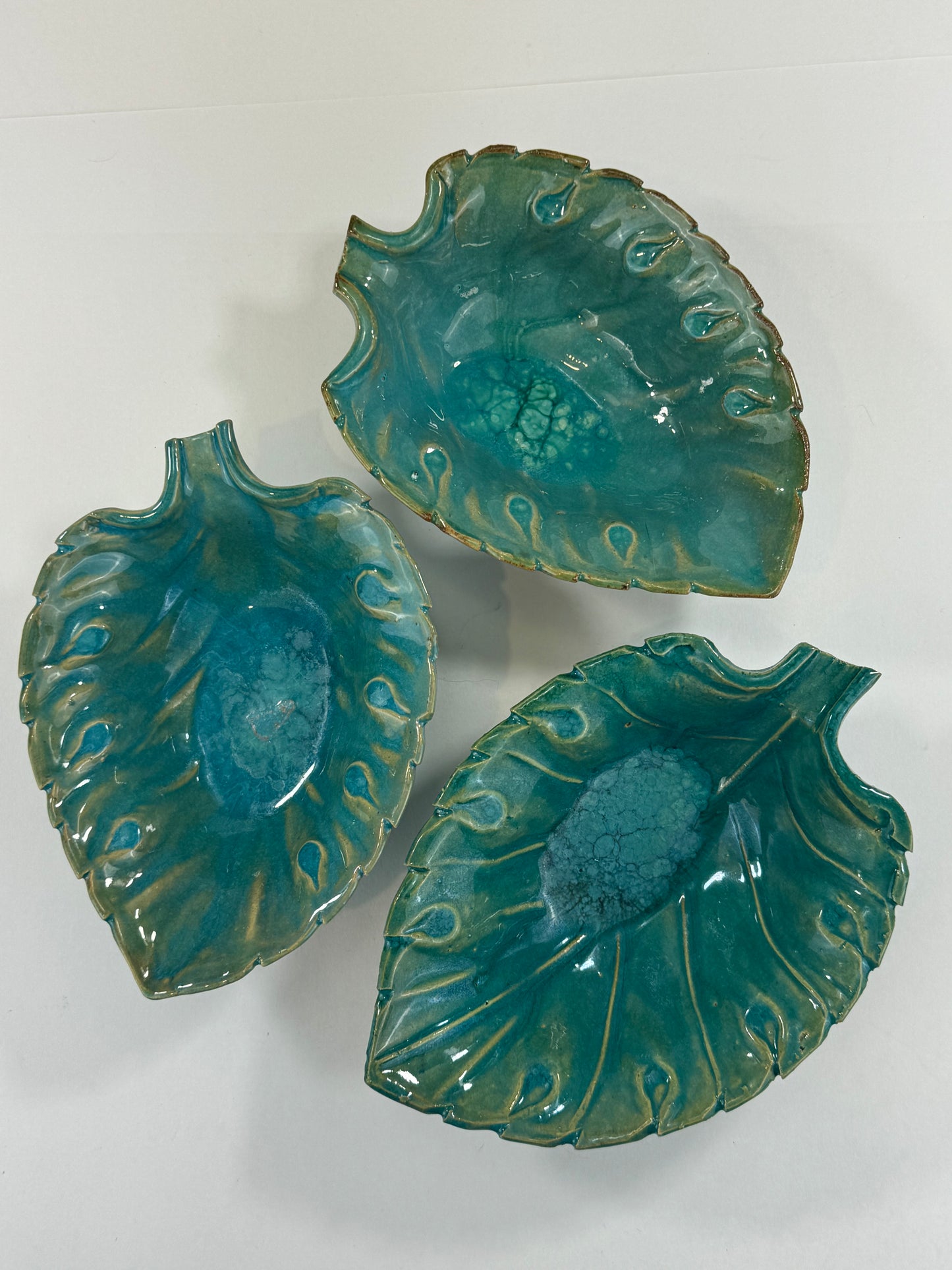 Vintage Chinese Bowl Teal Blue-Green Leaf Shaped Bowl 7"