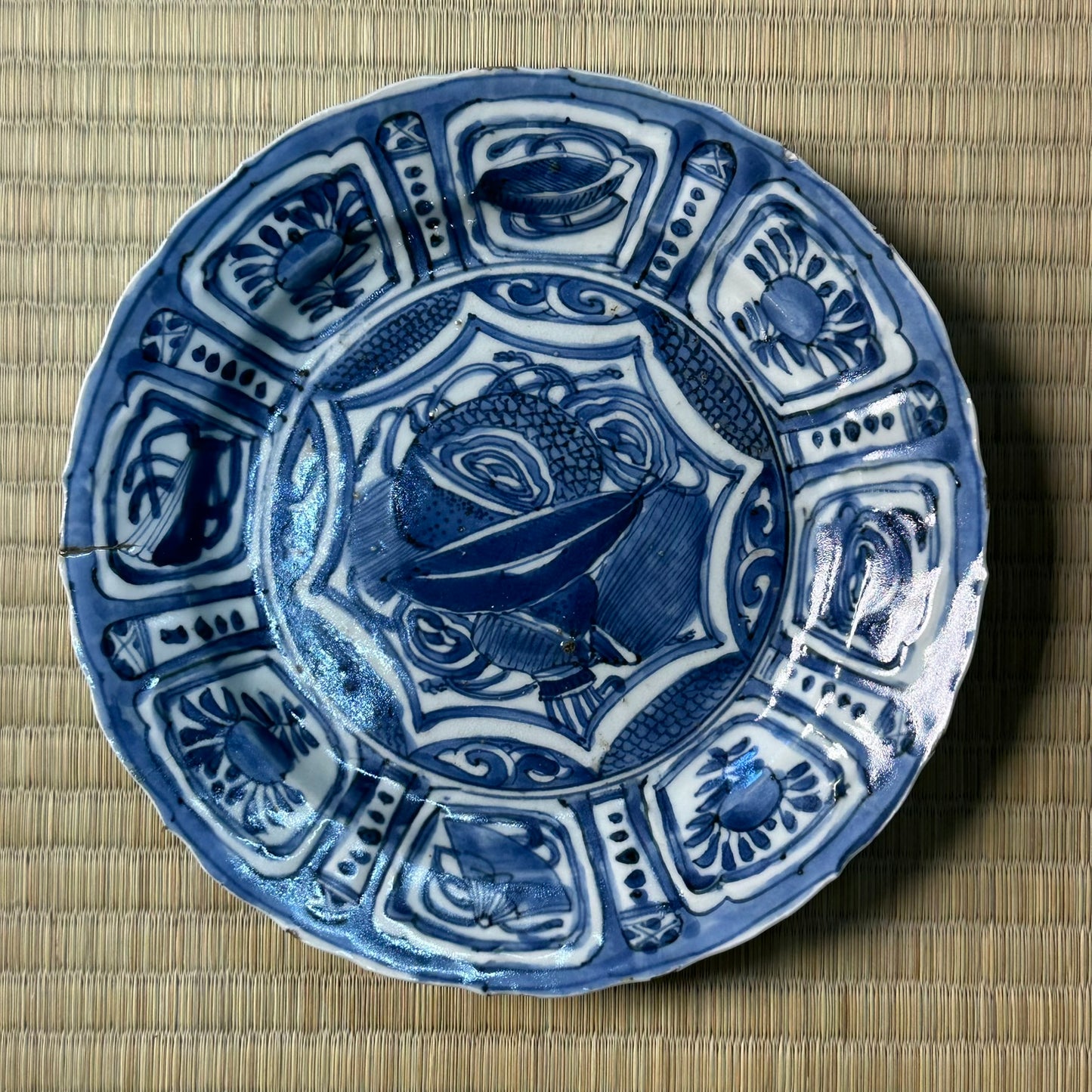 Rare Antique Japanese c1700 Arita Porcelain Plate Kraak Style Covered Vessel 8.25"W