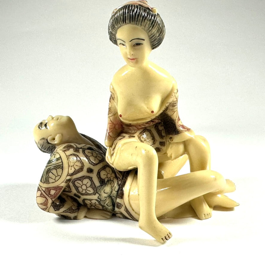 Vintage Japanese Shunga Erotic Figurine Couple Faux-Ivery Resin Hand Painted Showa b