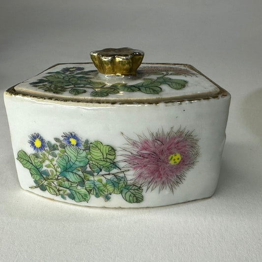 Antique Chinese Qing/Republic Porcelain Cricket House Famille Rose Floral Pine Zhang Mark 2.5"