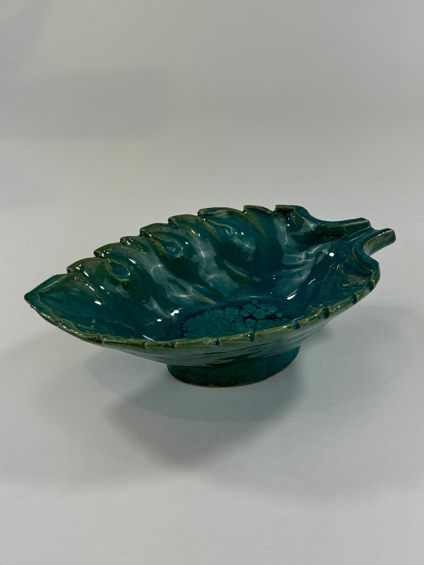 Vintage Chinese Bowl Teal Blue-Green Leaf Shaped Bowl 7"