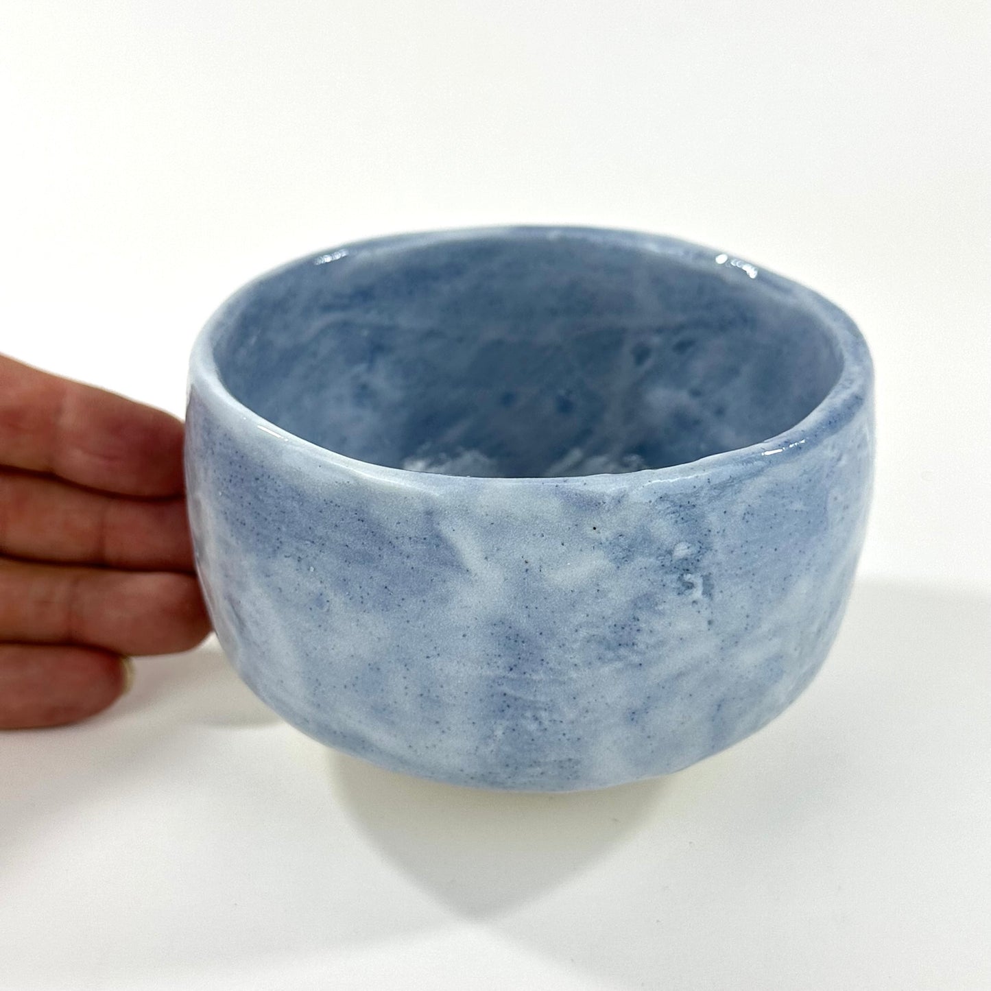 Japanese Chawan Matcha Tea Bowl Pale Blue Grey Mottled Glaze White Stoneware NEW 5"
