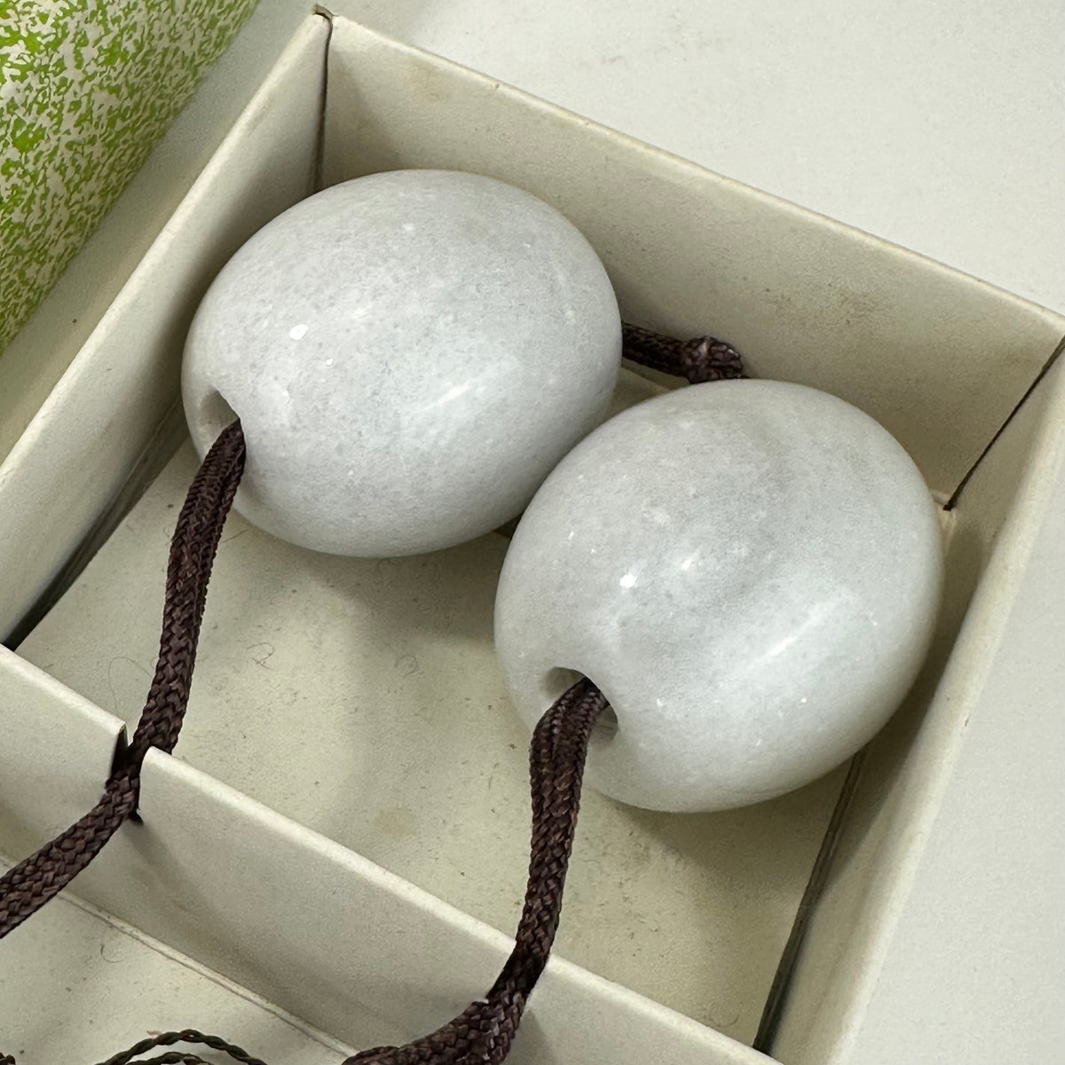 Vintage Japanese White Marble Scroll Weight Purple Tassle Kakejiku Fuchin