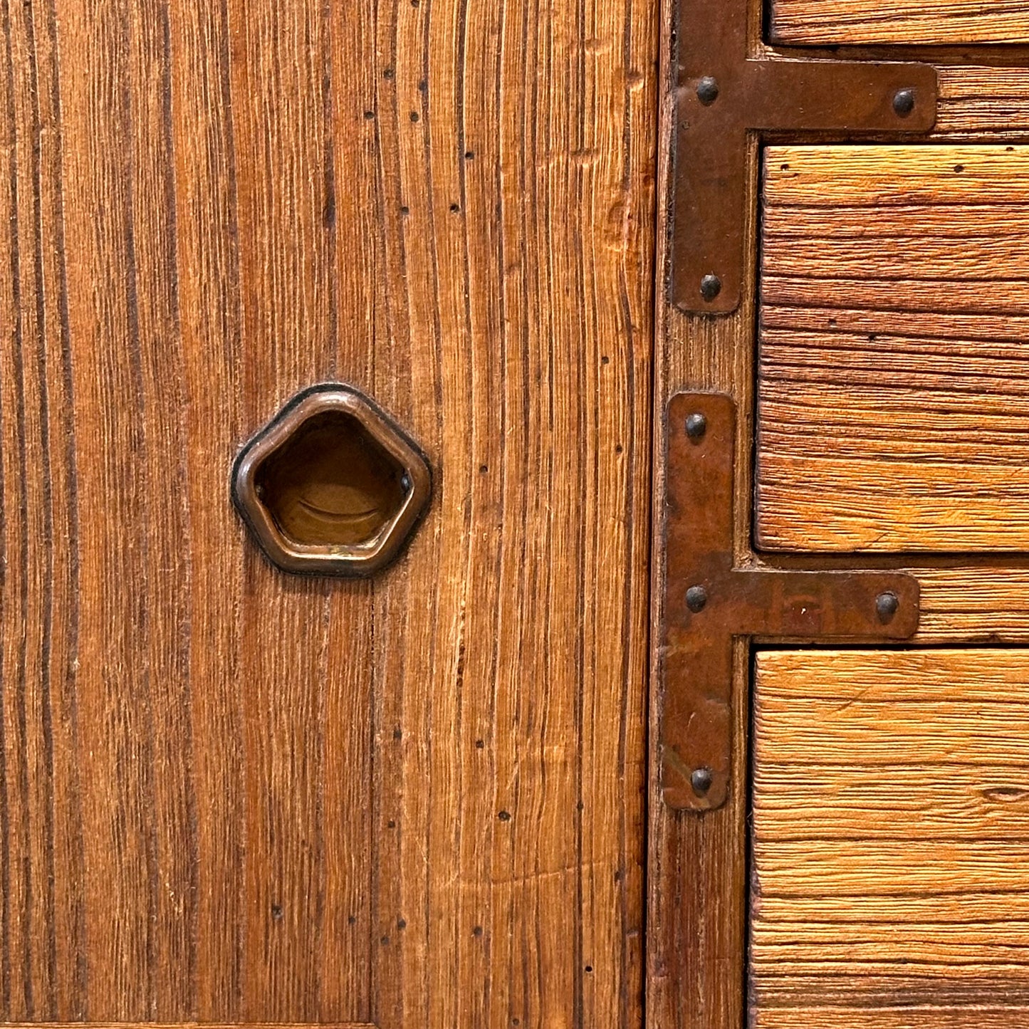 Antique Japanese Taisho Era (c1920’s) Kiri Kodansu Personal Tansu 6 Drawer 24"W