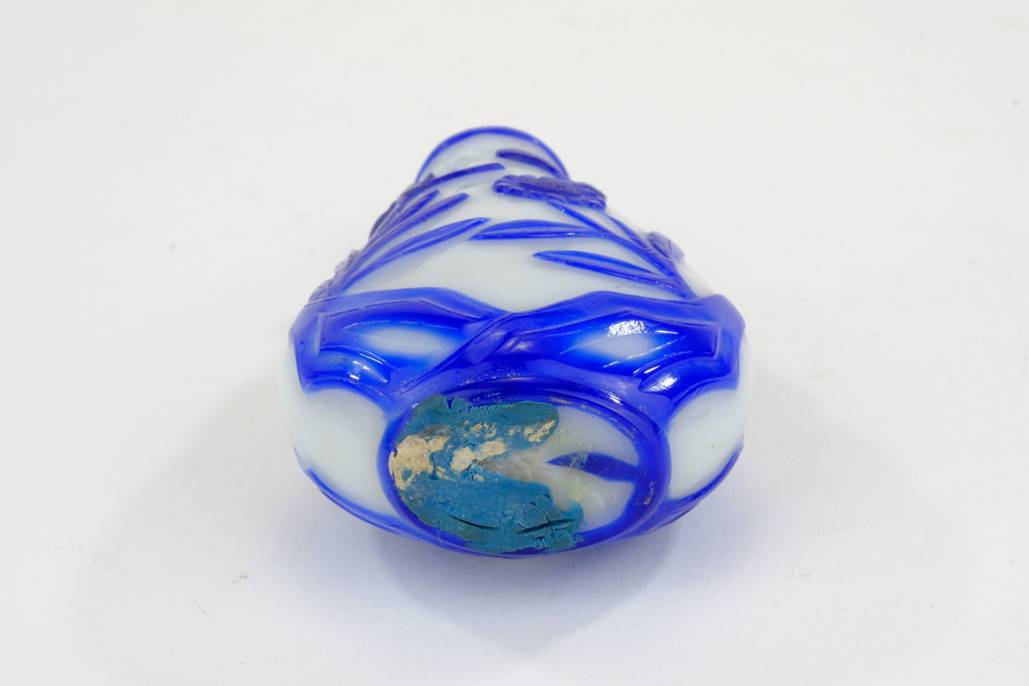 Chinese Blue Overlay Peking Glass Snuff Bottle Floral Botanical Carved ~3"