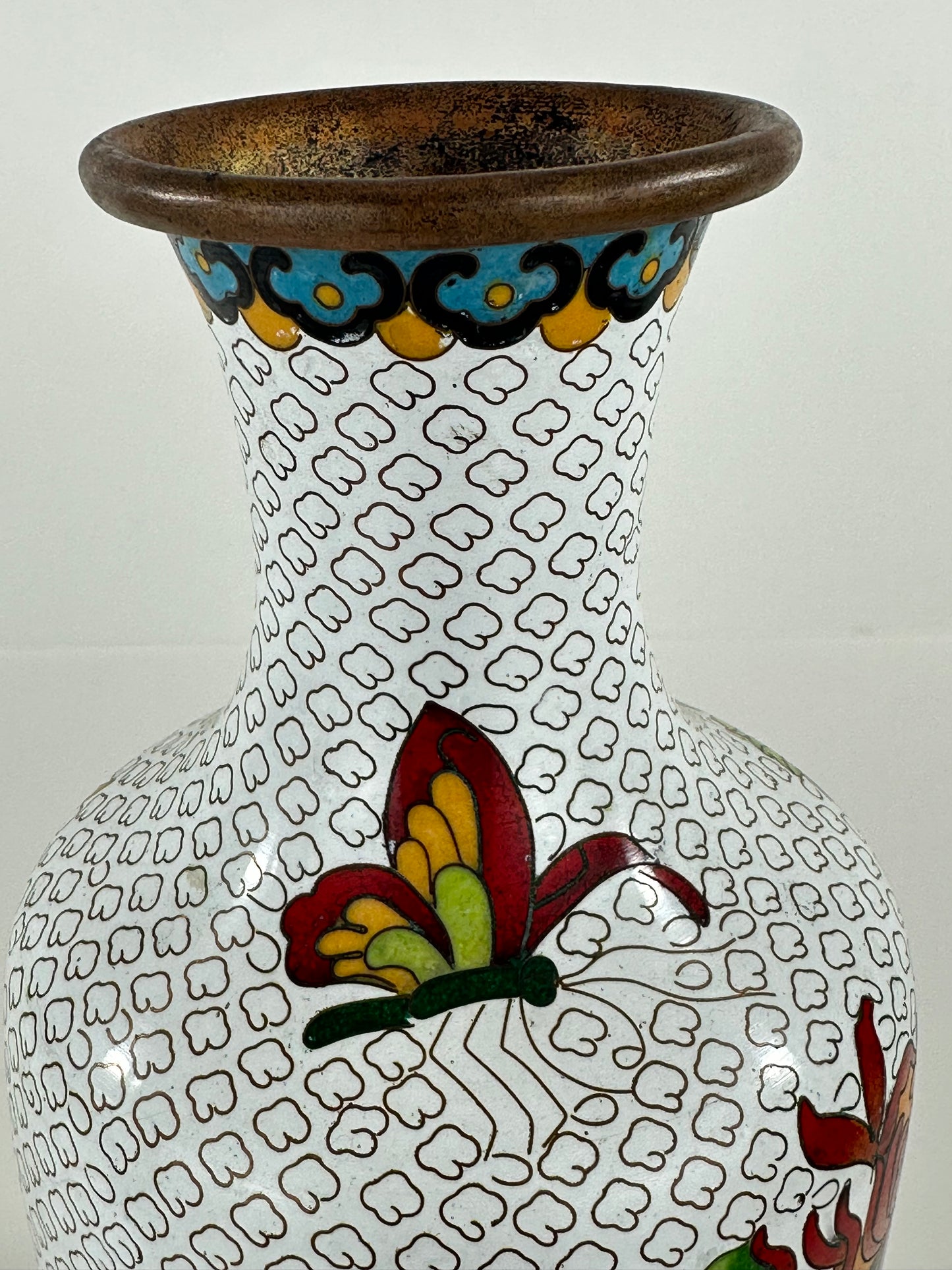 Vintage Chinese Cloisonné Vase chrysanthemum motif 12”