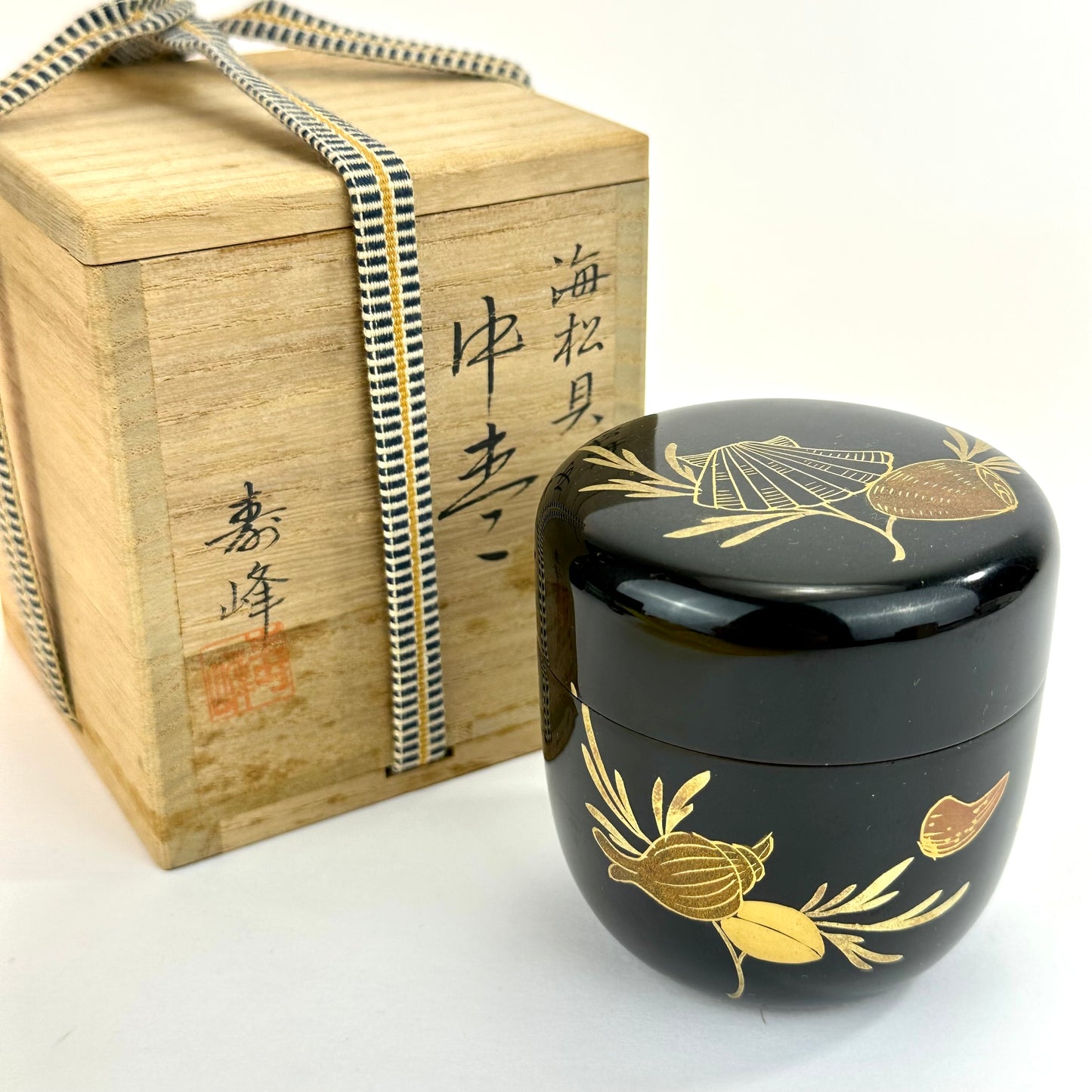 Vintage Japanese Chu-Natsume Wooden Tea Caddy Seashell Motif Mirugai Maki-e w/Box