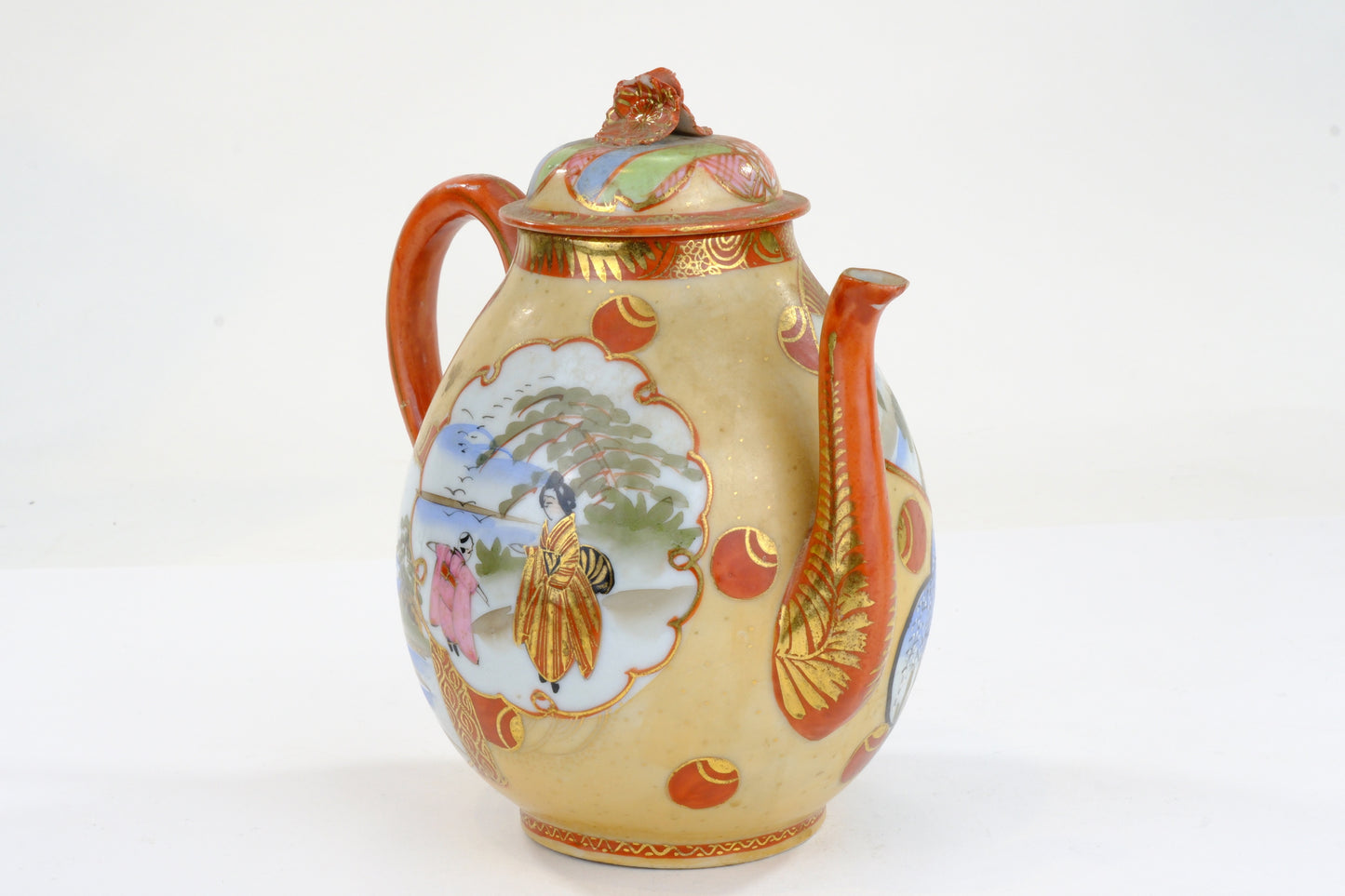Antique Japanese Satsuma Ware Coffee Pot Bijin Figures Wisteria Shishi Finial Meiji
