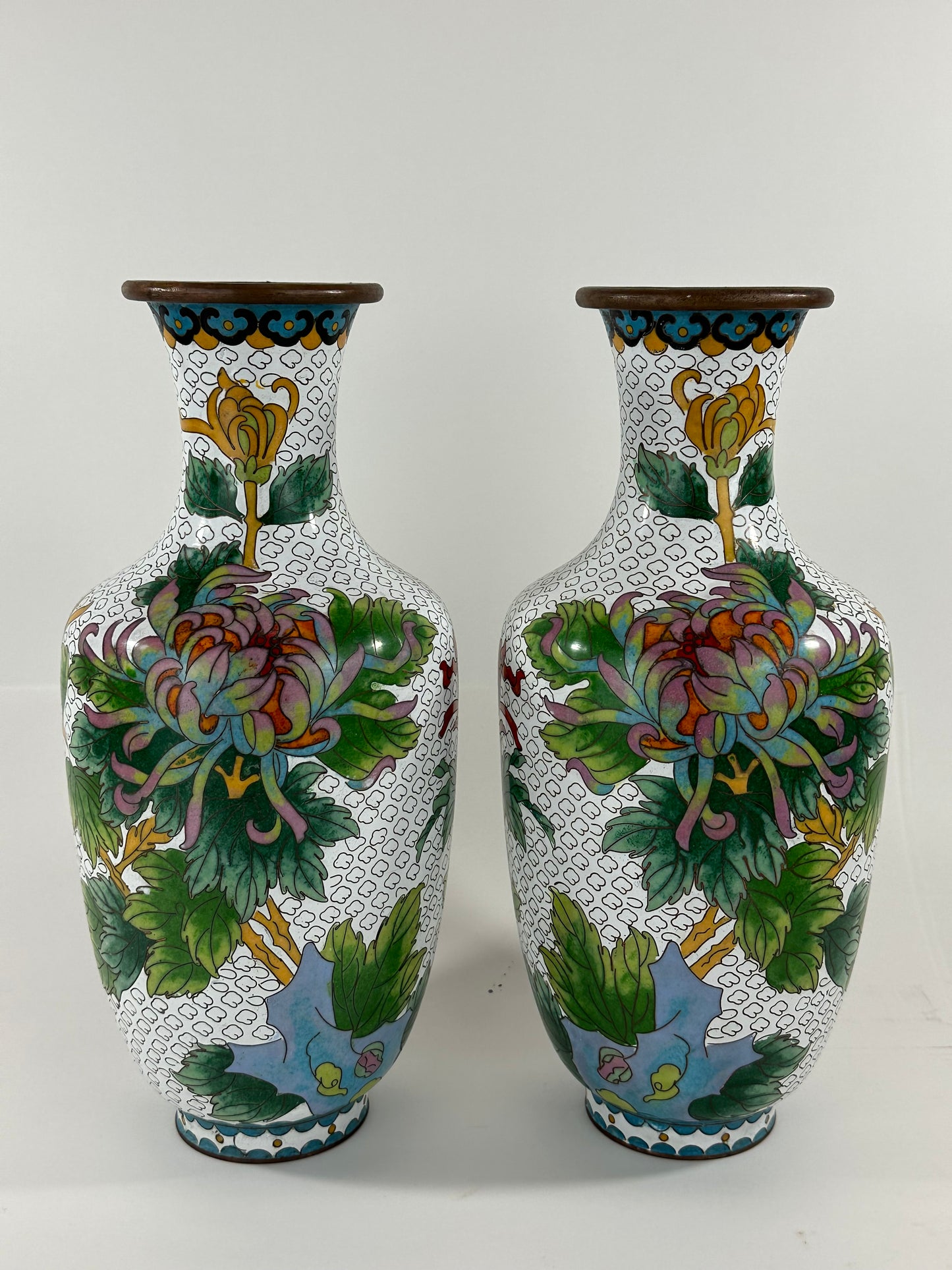 Vintage Chinese Cloisonné Vase chrysanthemum motif 12”