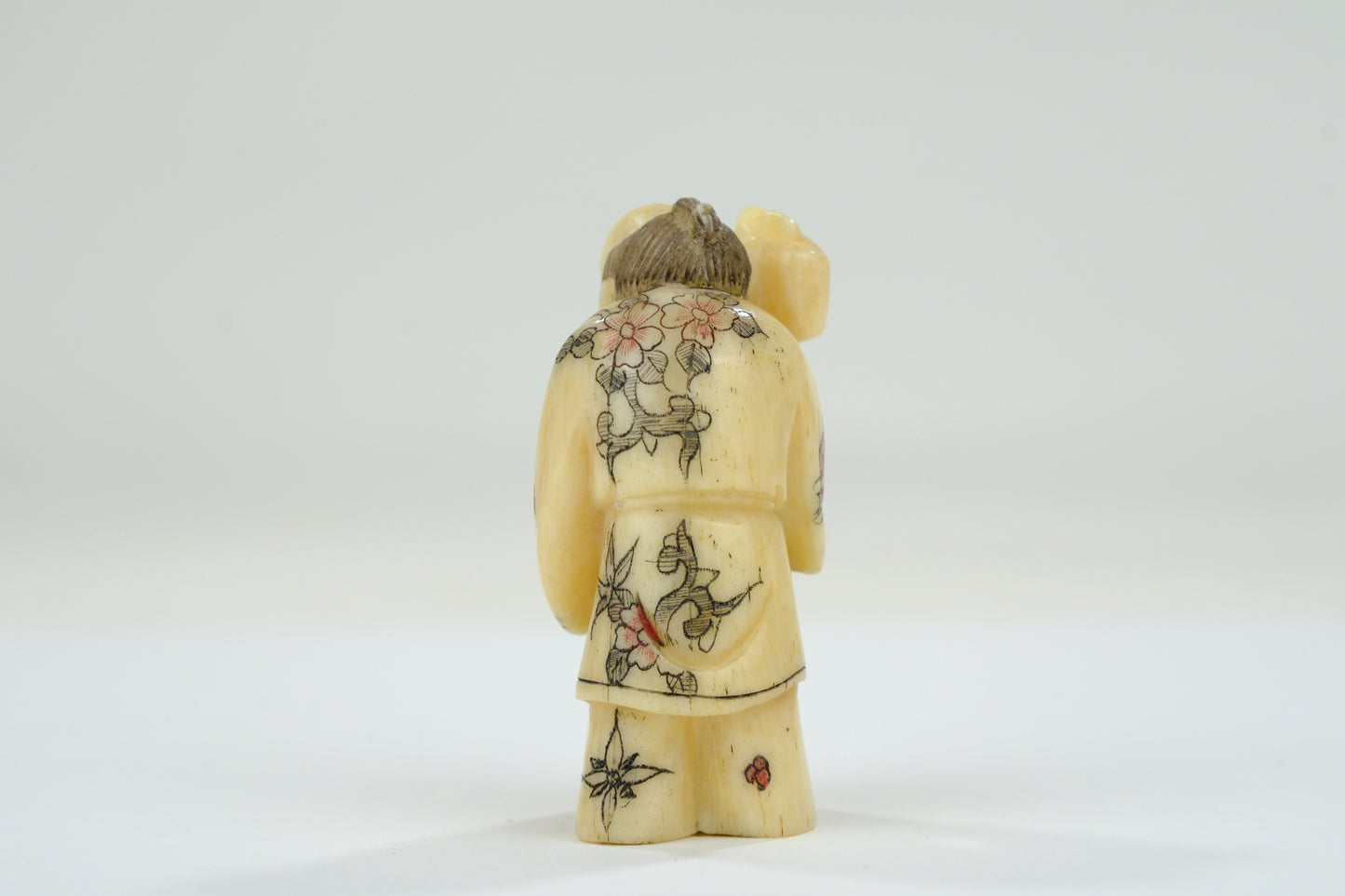 Vintage Chinese Figurine / Netsuke Hand Carved Oxbone ~2”H