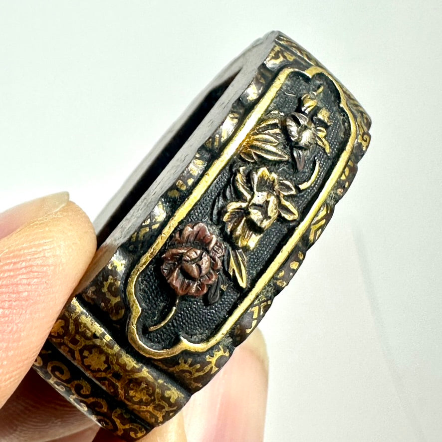 Antique Japanese Katana Fuchi Sword Fitting Iron Copper Mixed Metal Edo to Meiji