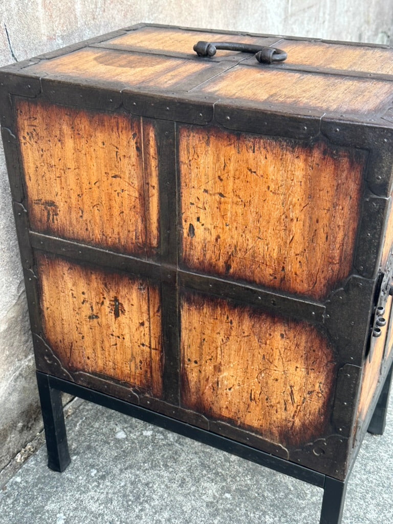 Rare Antique Japanese Edo Era (c1800's) Funadansu Ship's Tansu Chest 28"