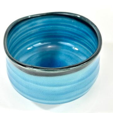 Japanese Mino Ware Chawan Matcha Tea Bowl Sky Blue Glaze Black Rim Kannyu NEW 5"